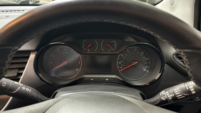 Vauxhall Crossland X 1.2 SE 5dr Petrol Hatchback